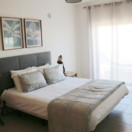 3 Bedroom Apartment With Indoor Pool Central Lagos Exteriér fotografie