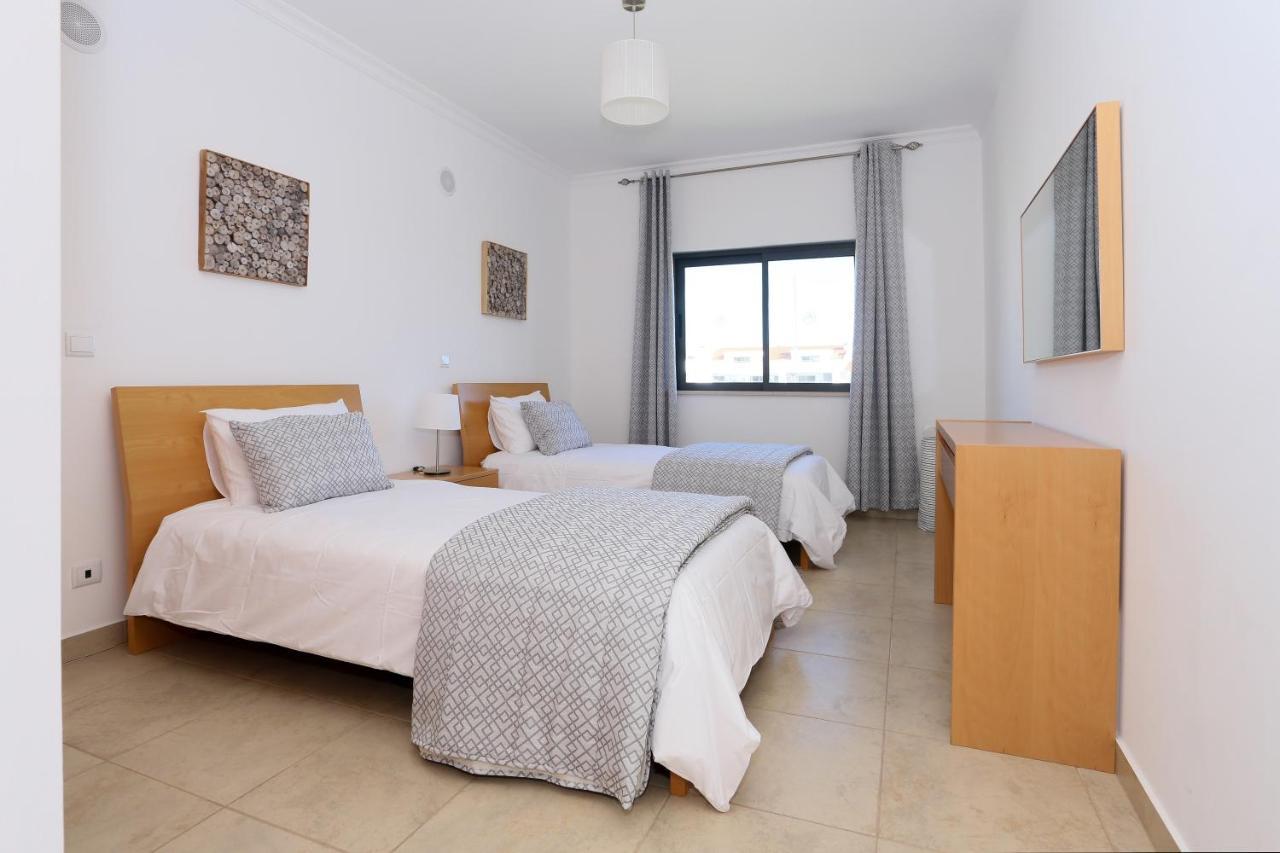3 Bedroom Apartment With Indoor Pool Central Lagos Exteriér fotografie