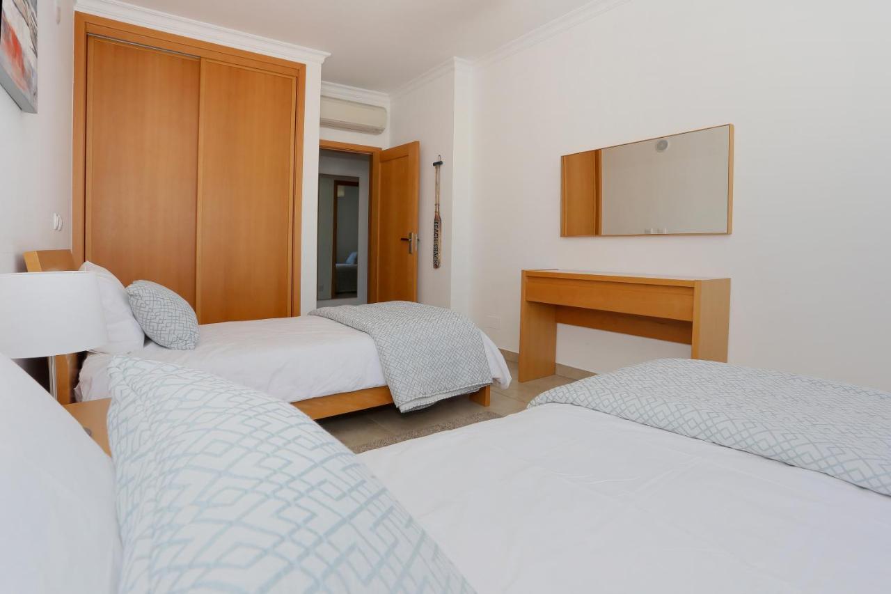 3 Bedroom Apartment With Indoor Pool Central Lagos Exteriér fotografie