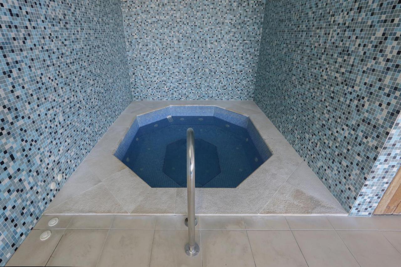 3 Bedroom Apartment With Indoor Pool Central Lagos Exteriér fotografie