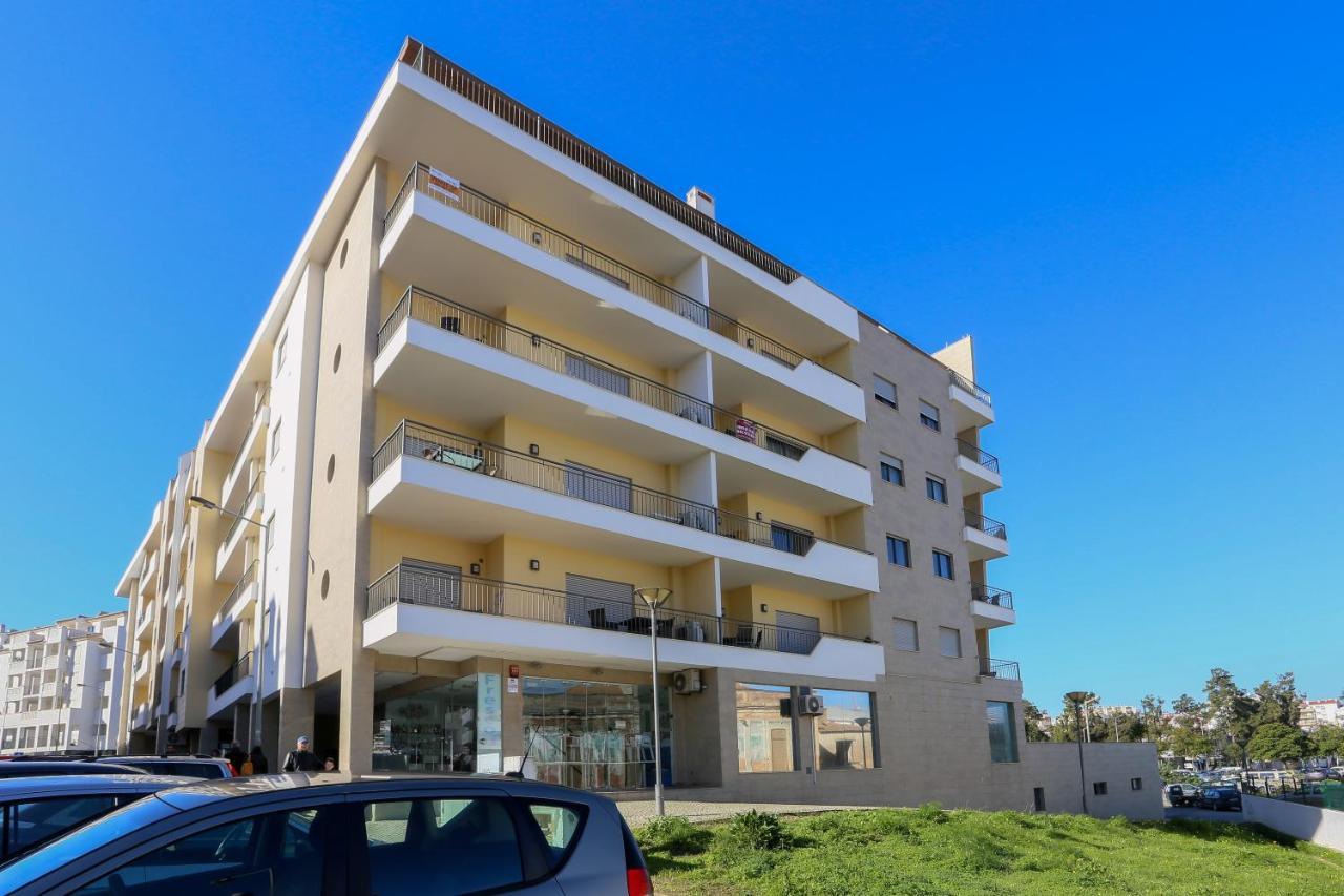 3 Bedroom Apartment With Indoor Pool Central Lagos Exteriér fotografie