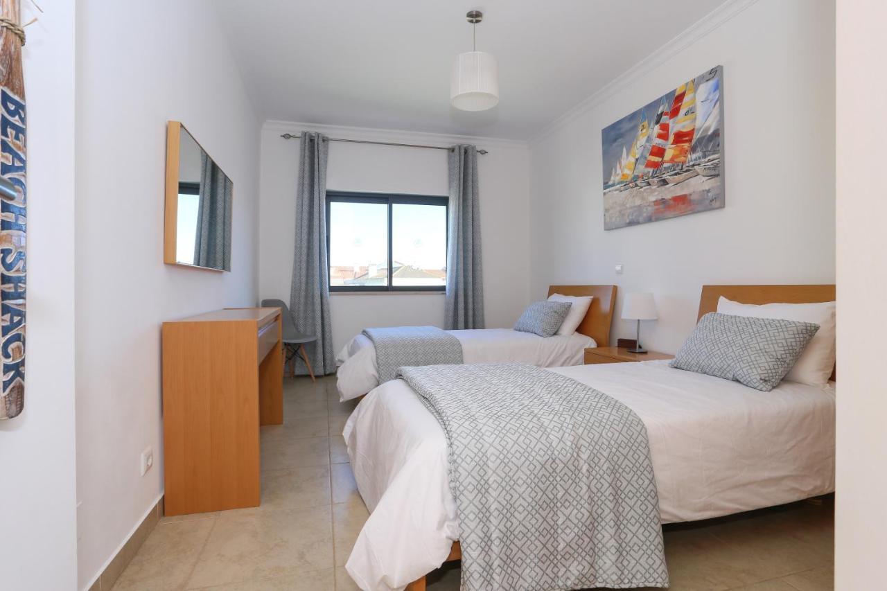 3 Bedroom Apartment With Indoor Pool Central Lagos Exteriér fotografie