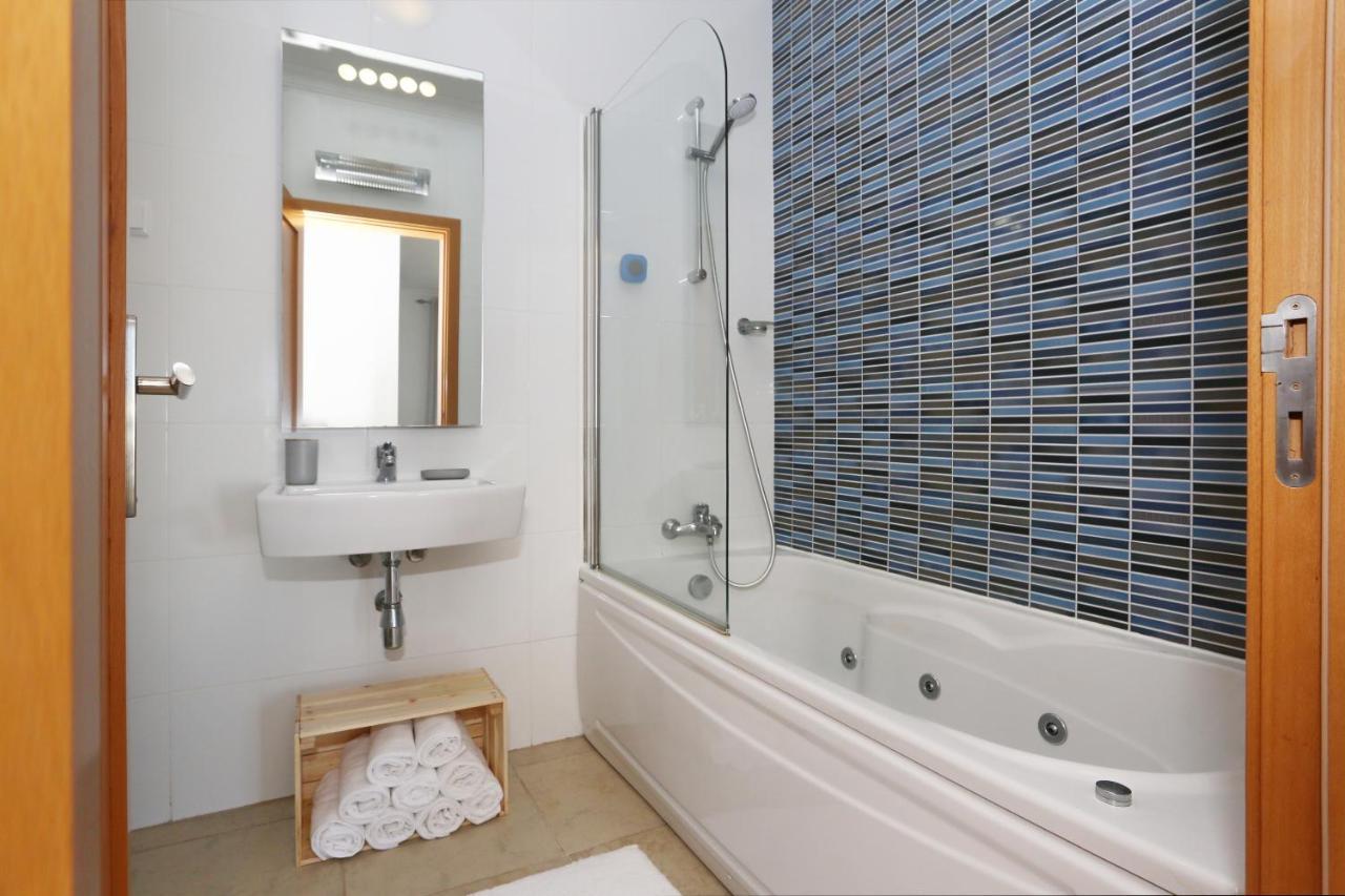 3 Bedroom Apartment With Indoor Pool Central Lagos Exteriér fotografie