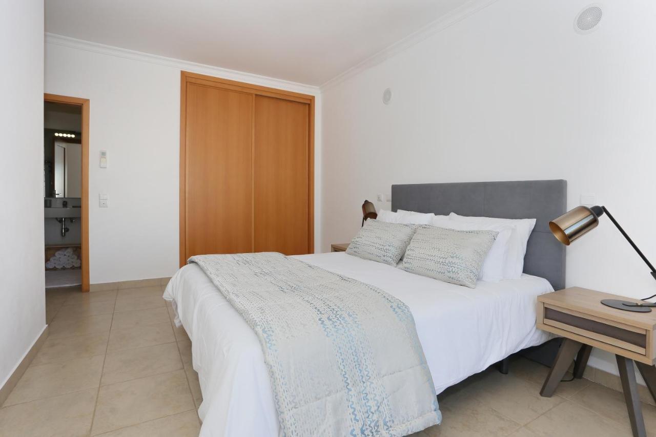 3 Bedroom Apartment With Indoor Pool Central Lagos Exteriér fotografie